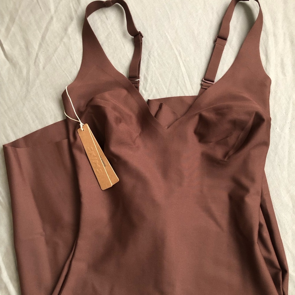 SKIMS Seamless Sculpt Midthigh body shaper NWT